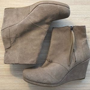 Gray Toms Wedges Size 7